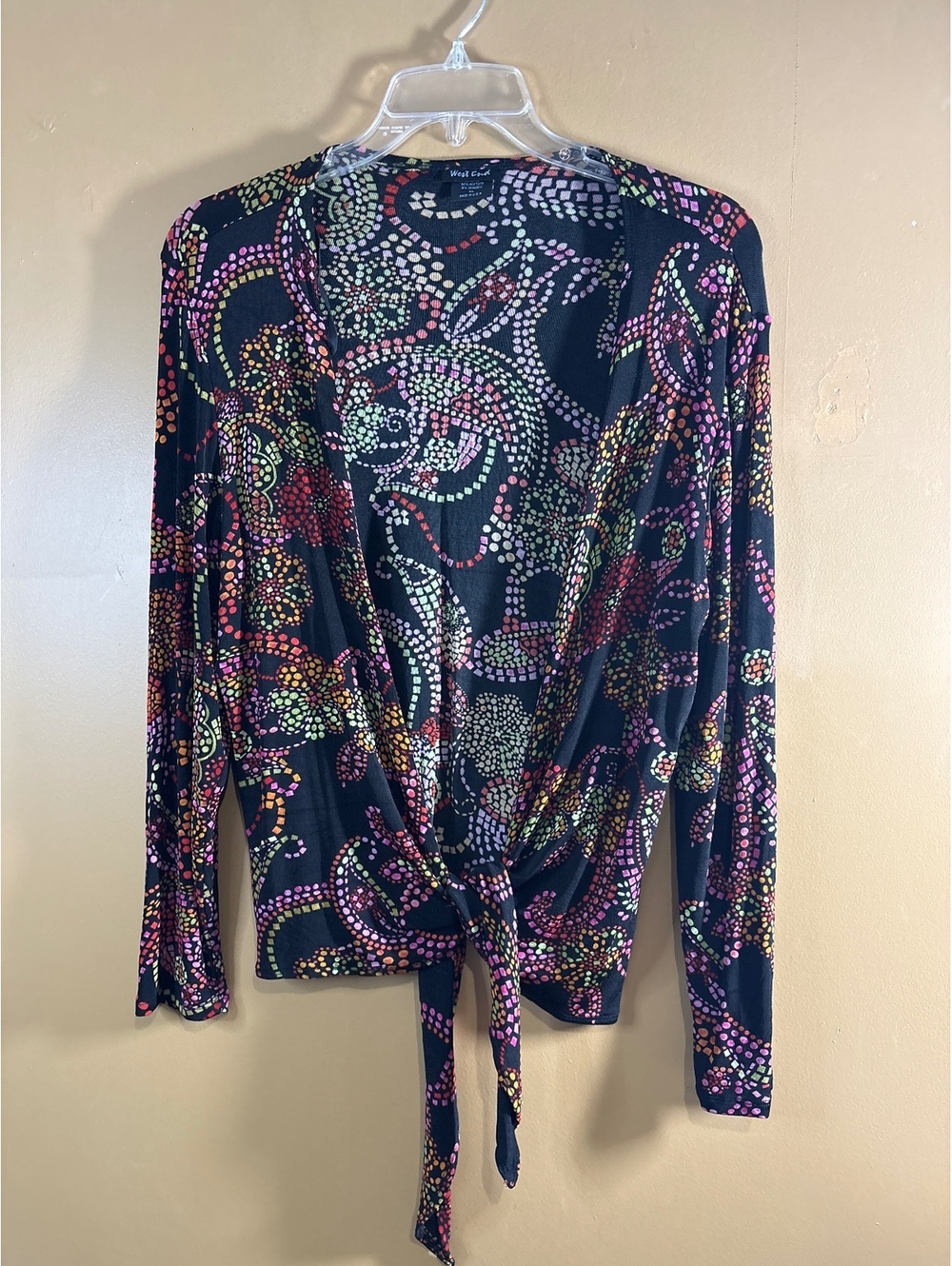 HC1168 West End Women's XL Long Sleeve Tie Front Blouse